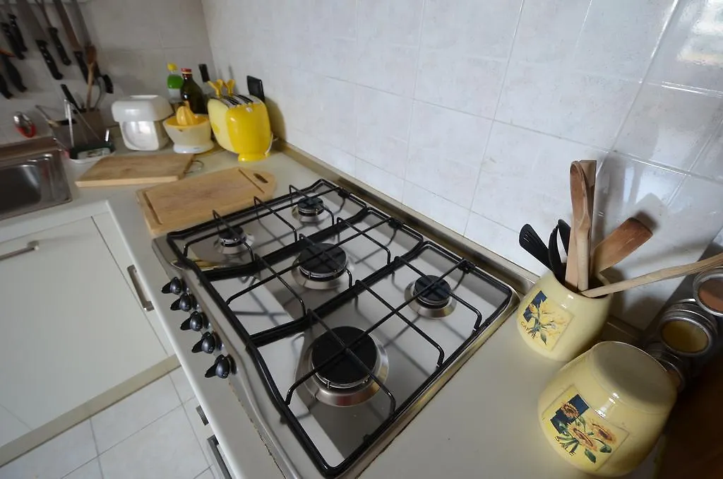 Private Park-15Mindowntown, 4 Pax, Aircond 0*, Mestre Italia